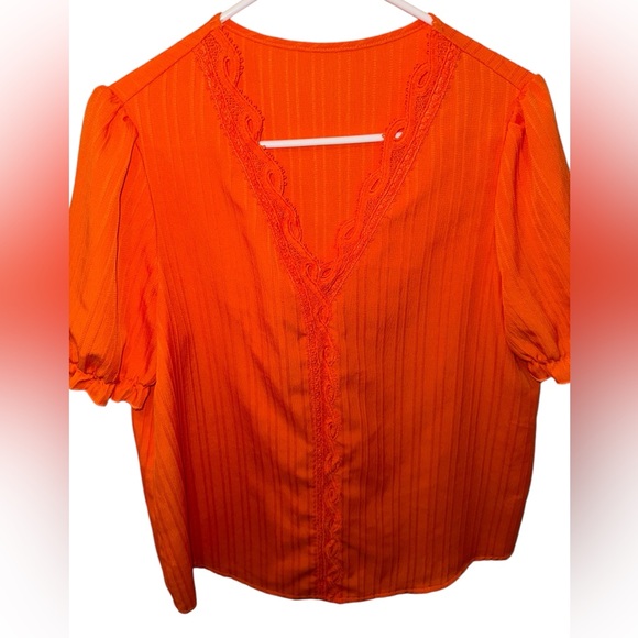 Women’s SHEIN Bright Orange Short Sleeve V-Neck Striped Blouse. Size Large. - Picture 3 of 6